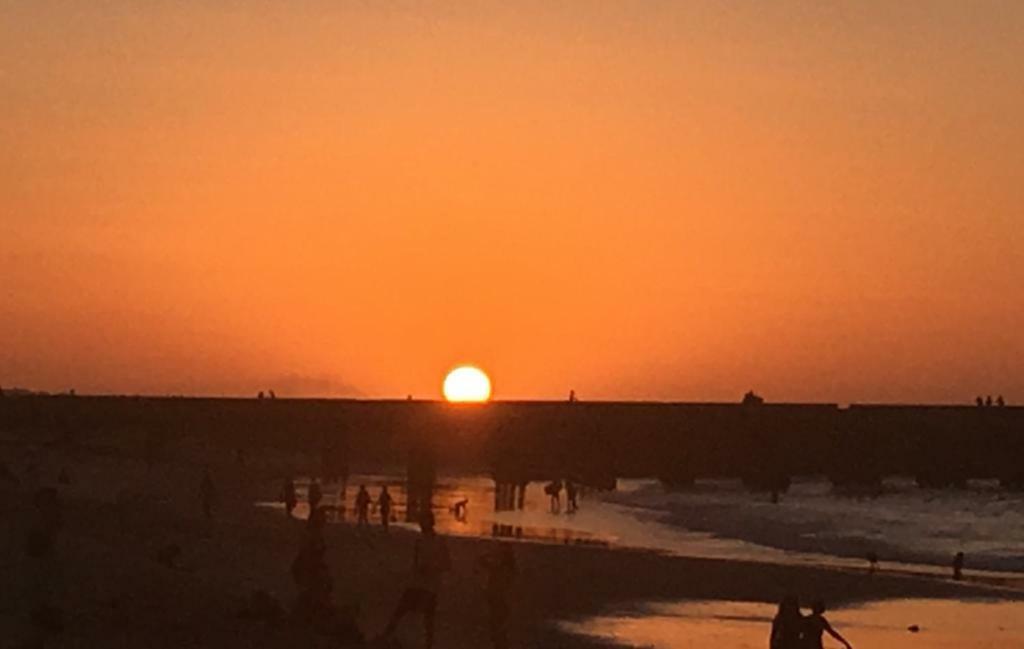 Inn Sol'lar & *